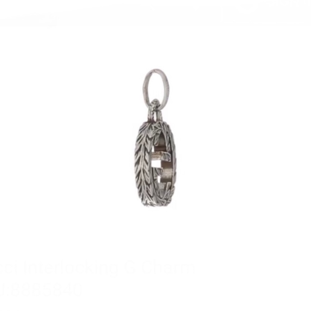 New Gucci Interlocking GG Silver Pendant Authentic - Picture 4 of 9